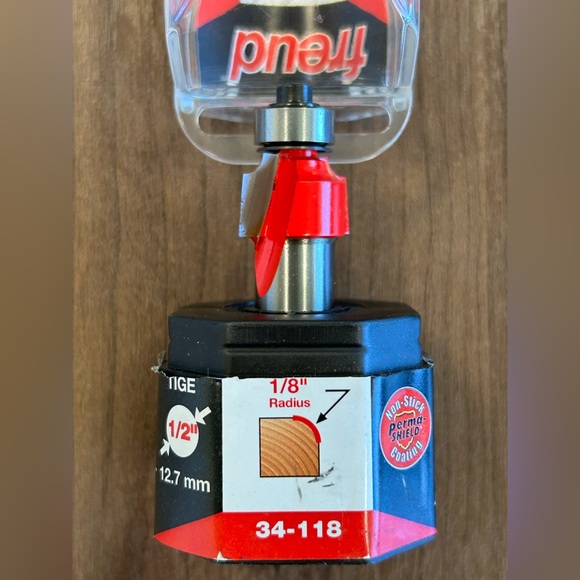 Freud 4 Piece Router Bit Set.  Excellent Condition - Picture 3 of 5